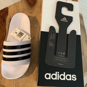 Adidas Adilette Sandals unisex!